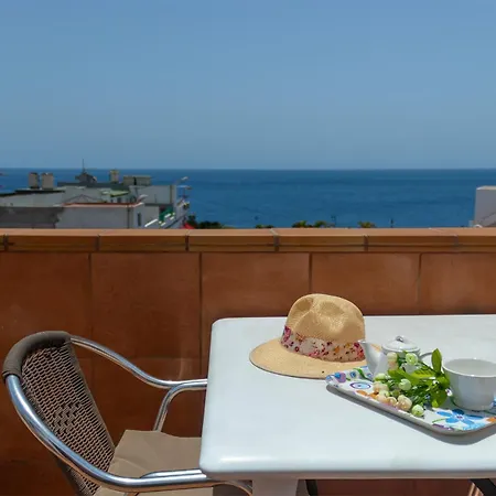 Magec 2* Puerto del Carmen (Lanzarote)